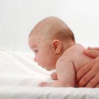 Масаж для немовляти в домашніх умовах