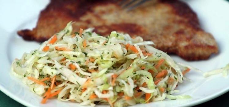Cabbage salad with carrots