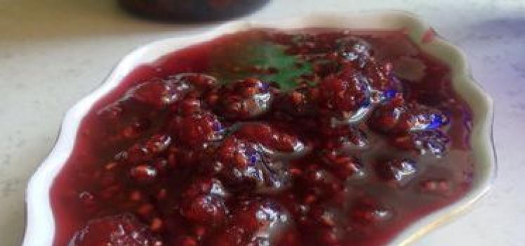 Culinary recipes and photo recipes Preparing raspberries in wet juice